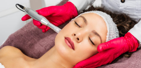 Beautiful,Woman,Receiving,Microneedling,Rejuvenation,Treatment.,Mesotherapy.